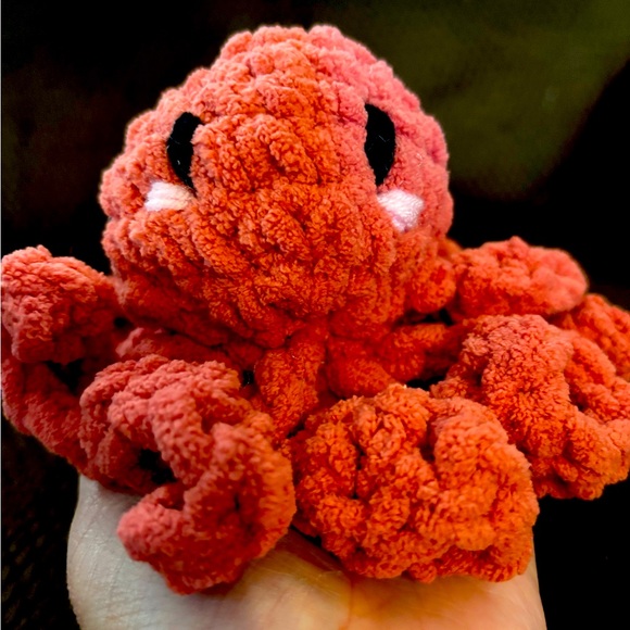 Cutest little hand crochet octopus my daughter has made! - Picture 3 of 3